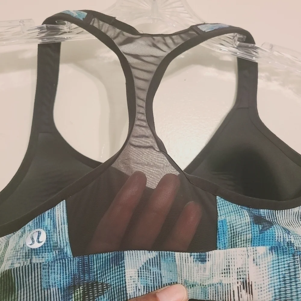 Lululemon | Sun Dazed Multi Blue Printed Mesh Racerback Sports Bra (Size 4)